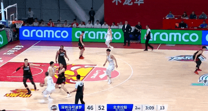 胜负之战现场观众沸腾争夺成功的关键的简单介绍
