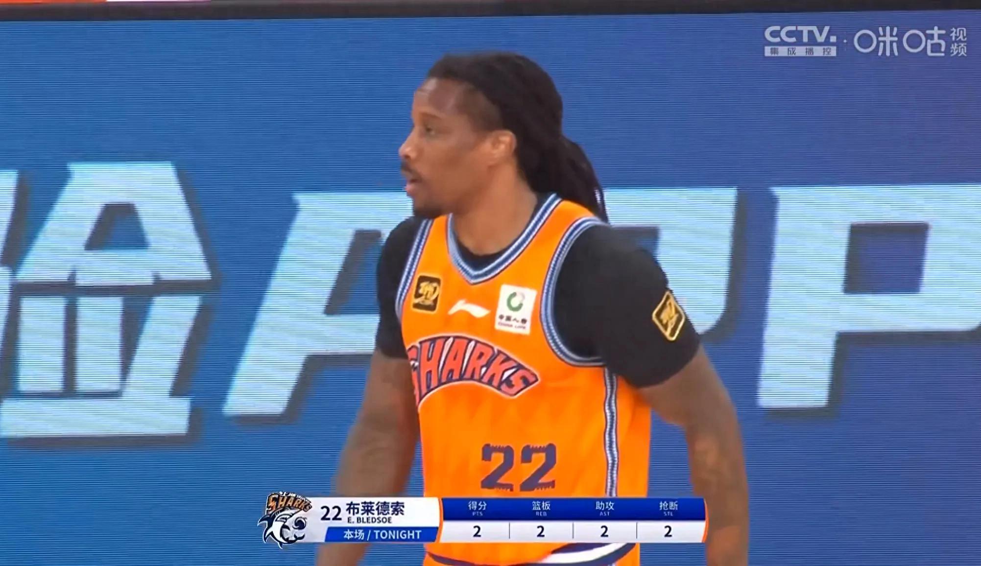 上海队主场惨遭逆转,失误成致命伤的简单介绍 上海队主场惨遭逆转,失误成致命伤的简单介绍