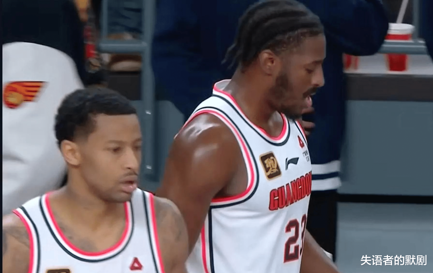 广东宏远主场不敌新疆境外球员发威新疆取连胜 广东宏远主场不敌新疆境外球员发威新疆取连胜