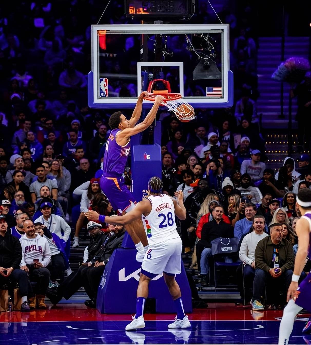 篮网客场不敌马刺遭遇连败 篮网客场不敌马刺遭遇连败