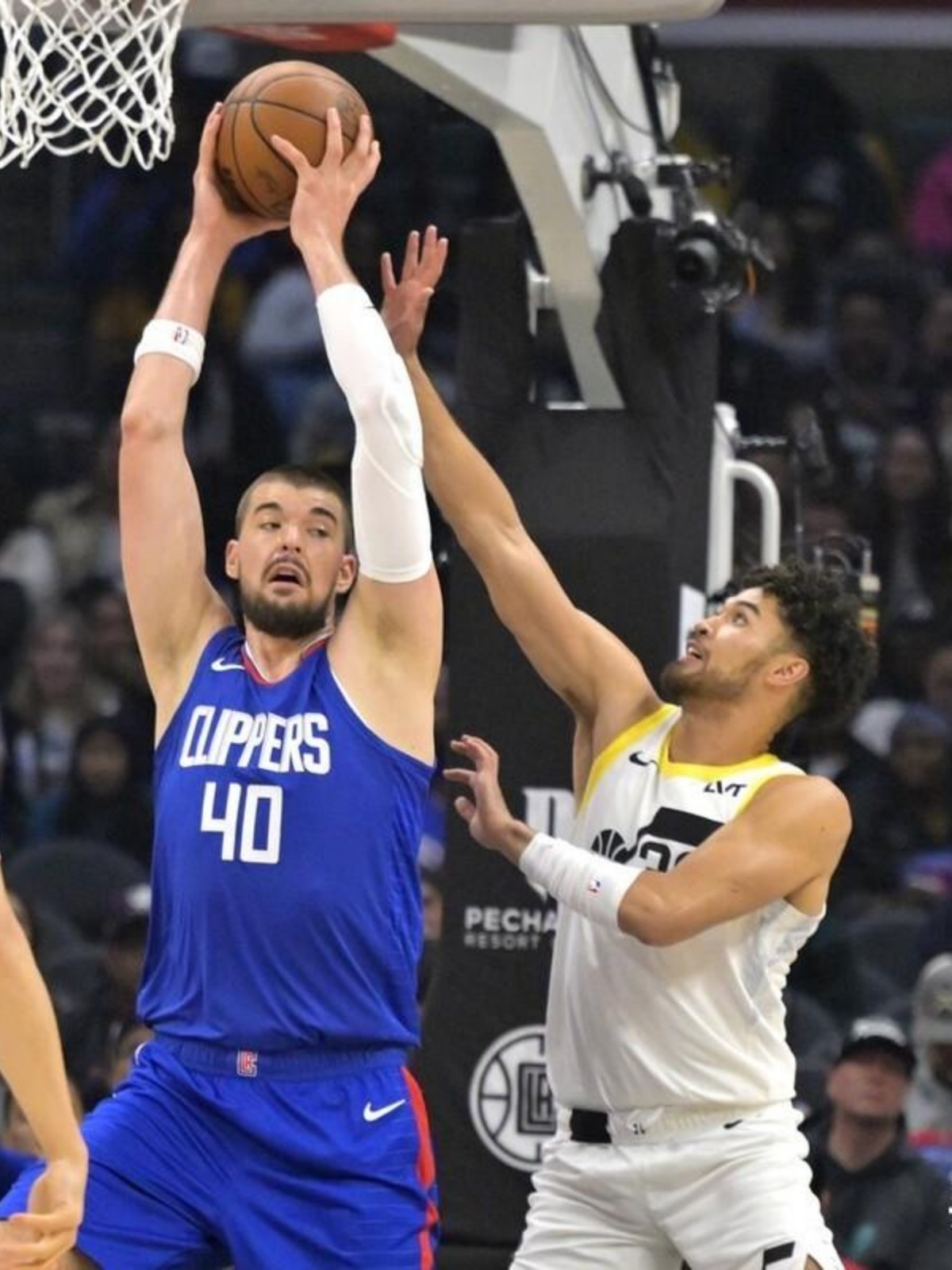 快船大胜爵士，取得连胜