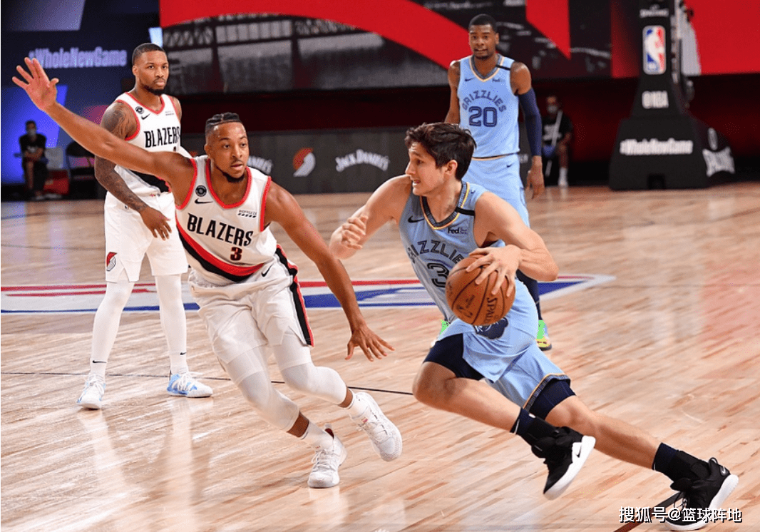 火箭二将缺阵被快船逆袭,威廉姆斯爆砍30+8 火箭二将缺阵被快船逆袭,威廉姆斯爆砍30+8