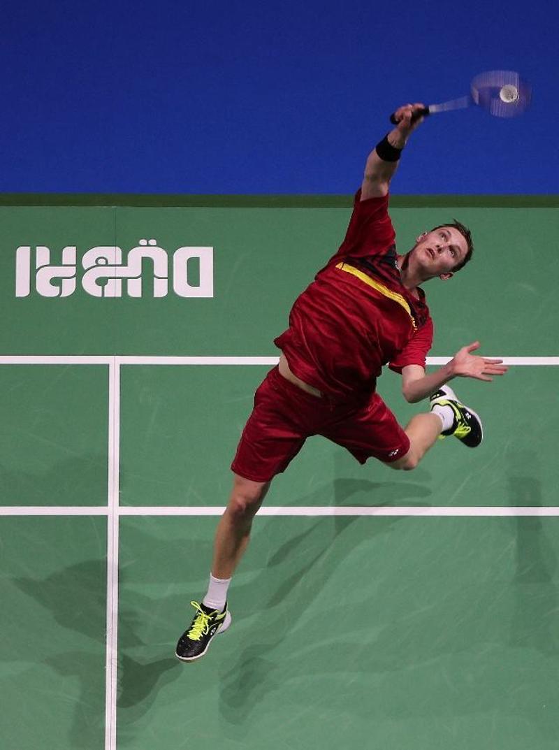 日本队完胜中国队，安赛龙刷新纪录