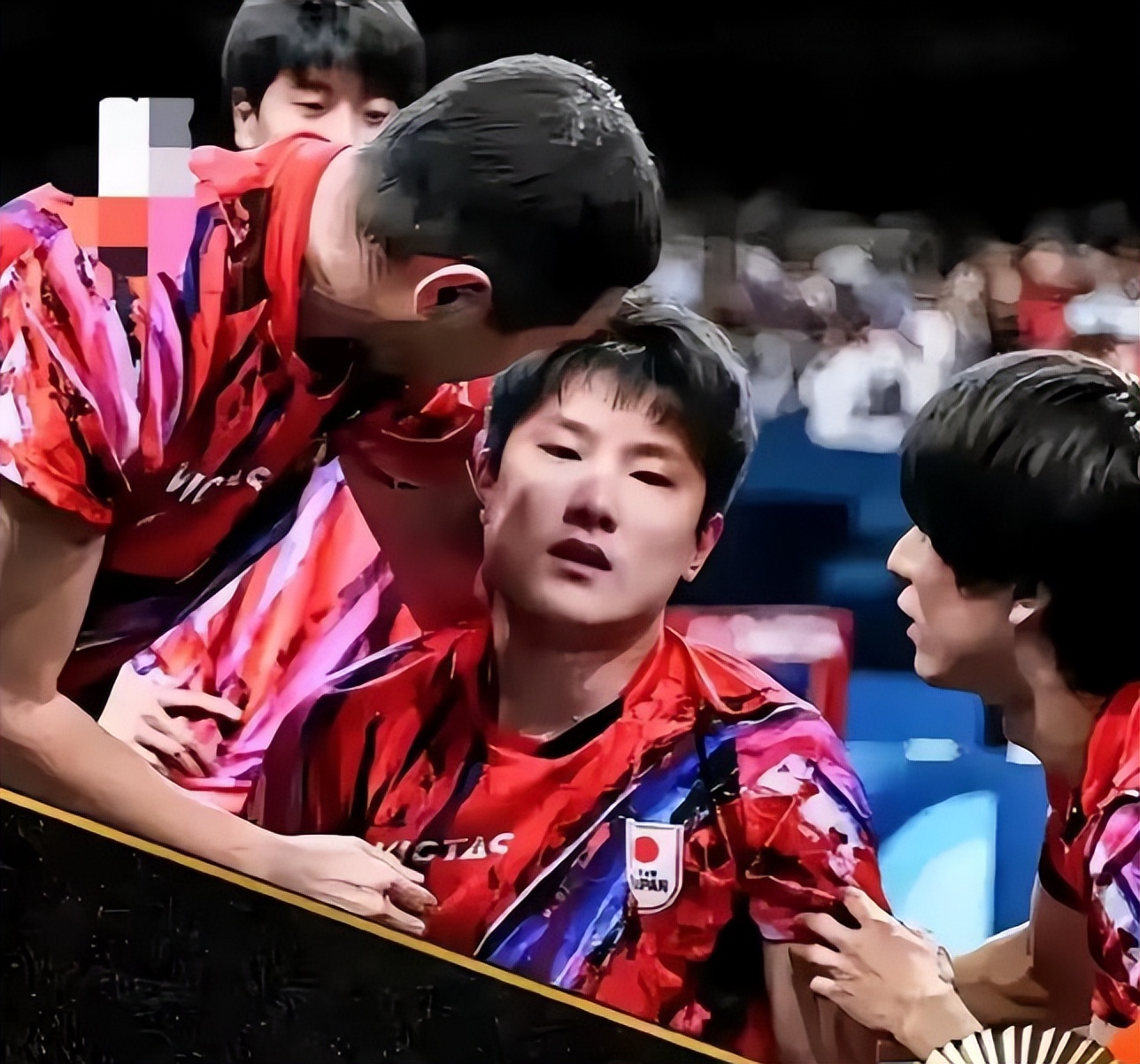 日本乒乓球队逆转中国乒乓球队，王皓绝境逆转