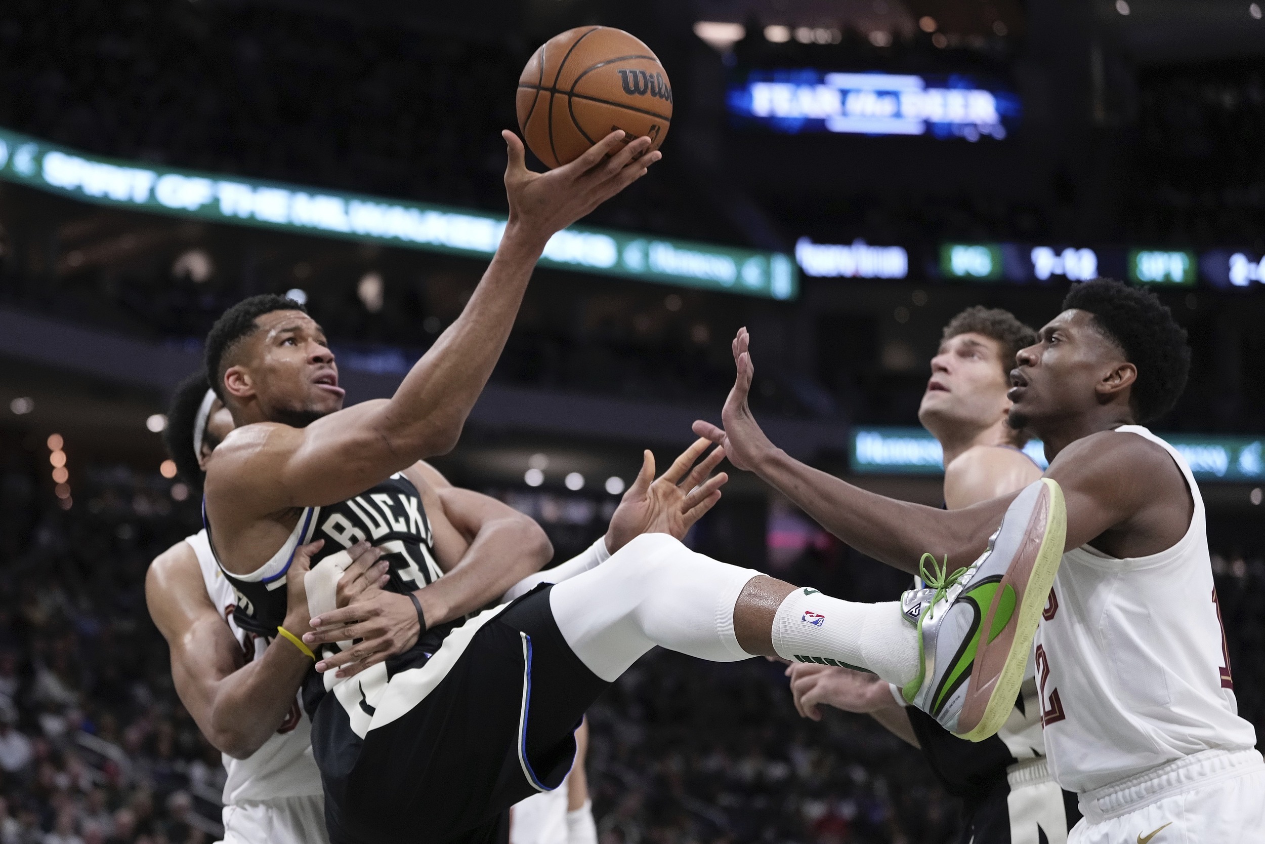 关于骑士力克国王,布克状态火热的信息 关于骑士力克国王,布克状态火热的信息